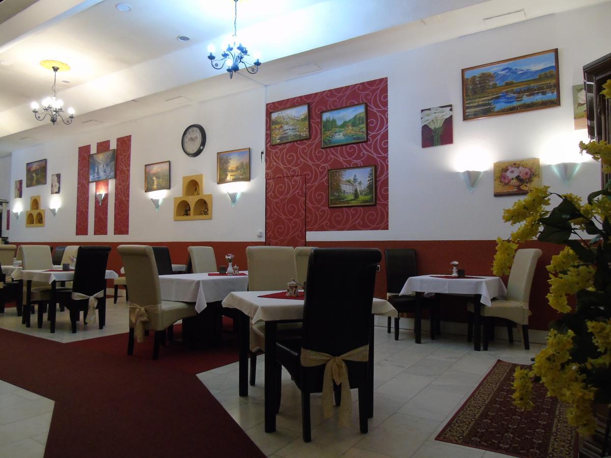 Gl Hotel Trutnov Exterior foto