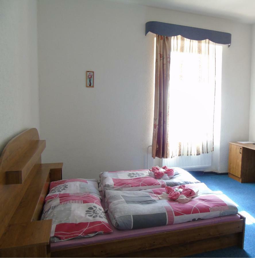 Gl Hotel Trutnov Exterior foto